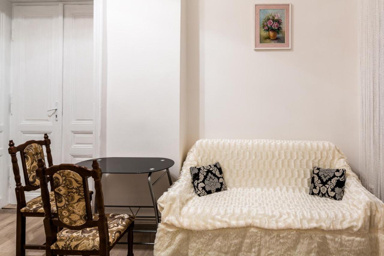 Apartament On Franka Street Lviv Exterior photo