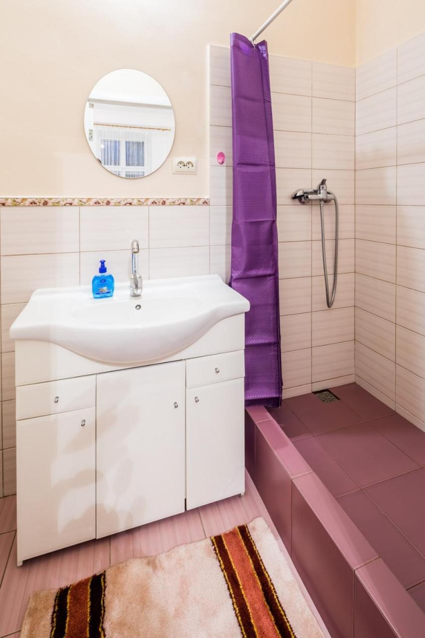 Apartament On Franka Street Lviv Exterior photo